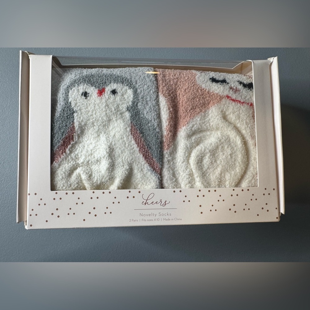 Lauren Conrad cheers penguin and cat holiday Socks